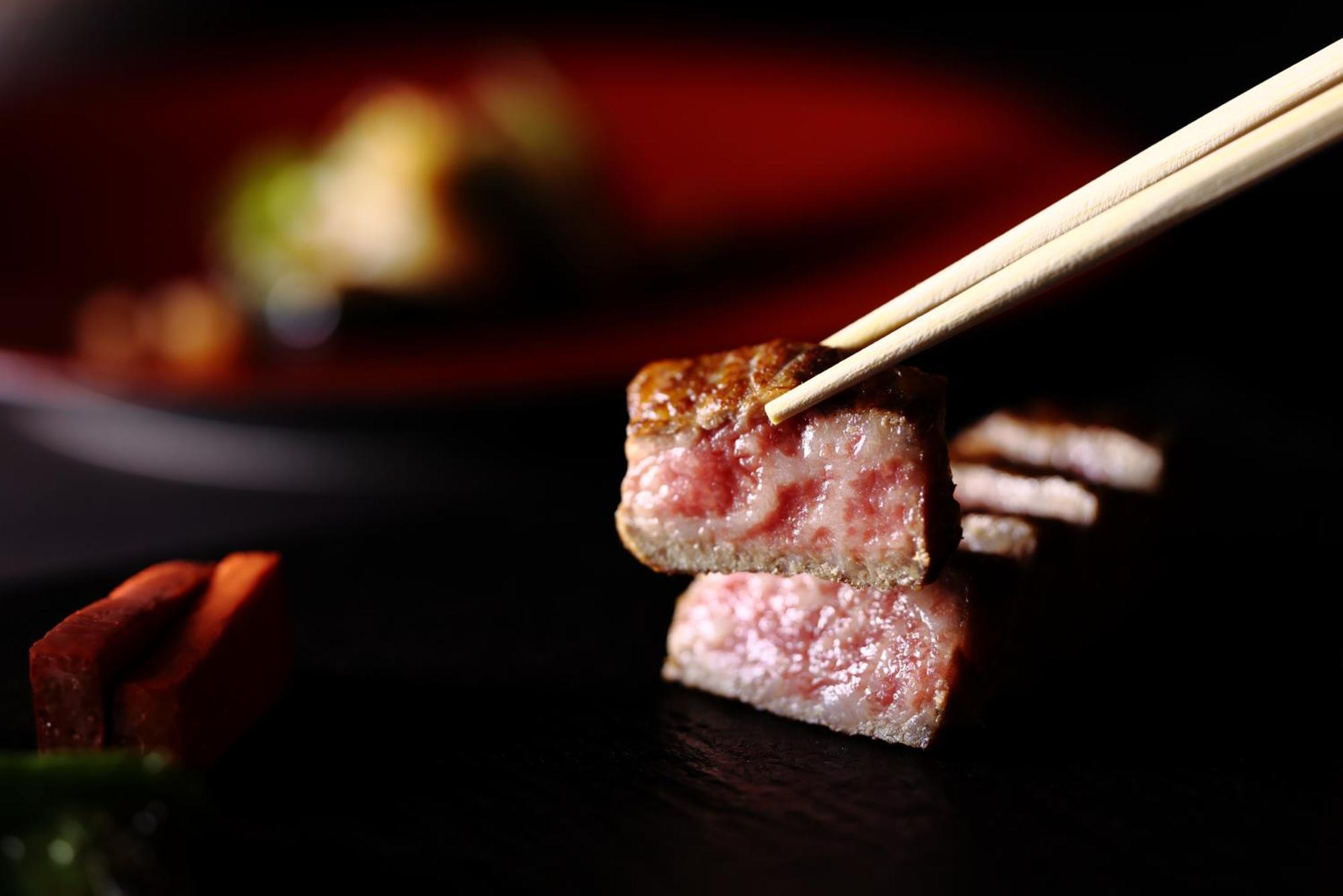 เอเอ็นเอ คราวน์ พลาซ่า โกเบ Hotel ภายนอก รูปภาพ A piece of Kobe beef