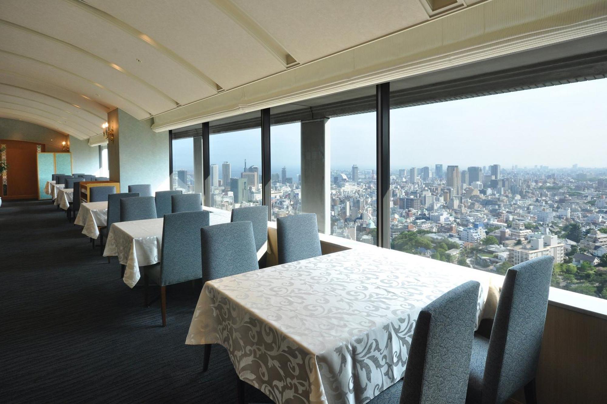 เอเอ็นเอ คราวน์ พลาซ่า โกเบ Hotel ภายนอก รูปภาพ Club Lounge