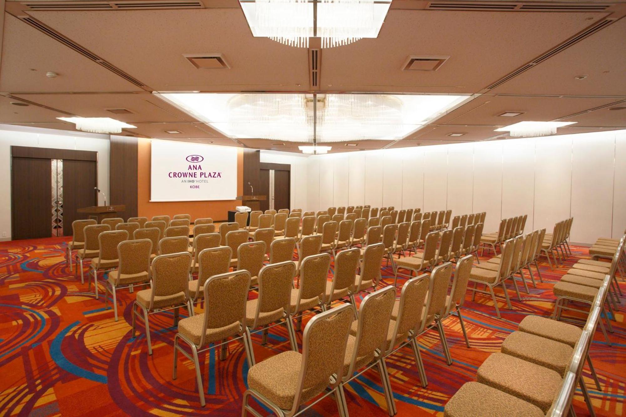 เอเอ็นเอ คราวน์ พลาซ่า โกเบ Hotel ภายนอก รูปภาพ A typical meeting room
